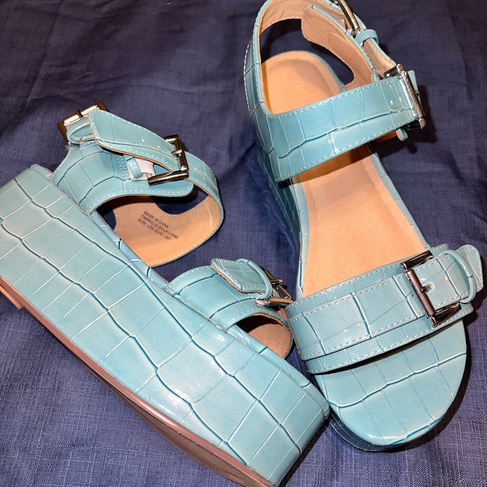 Platform sandals- barely worn!